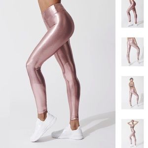 Heroine sport marvel leggings rose gold medium